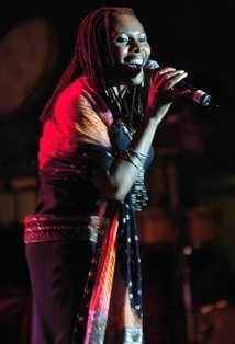 фото Бренда Расселл