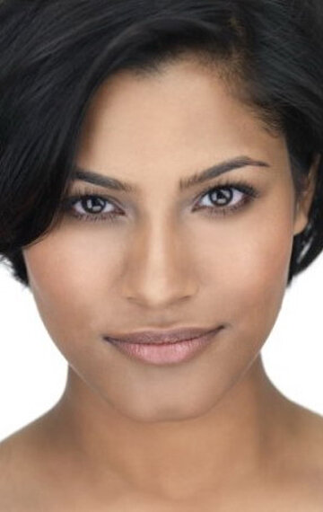 фото Ниа Кингсли