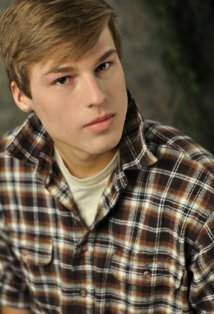 фото Тристан Хьюз