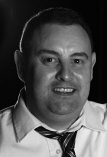 фото Ллойд Джеймс