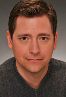 фото Грэй Хоукс