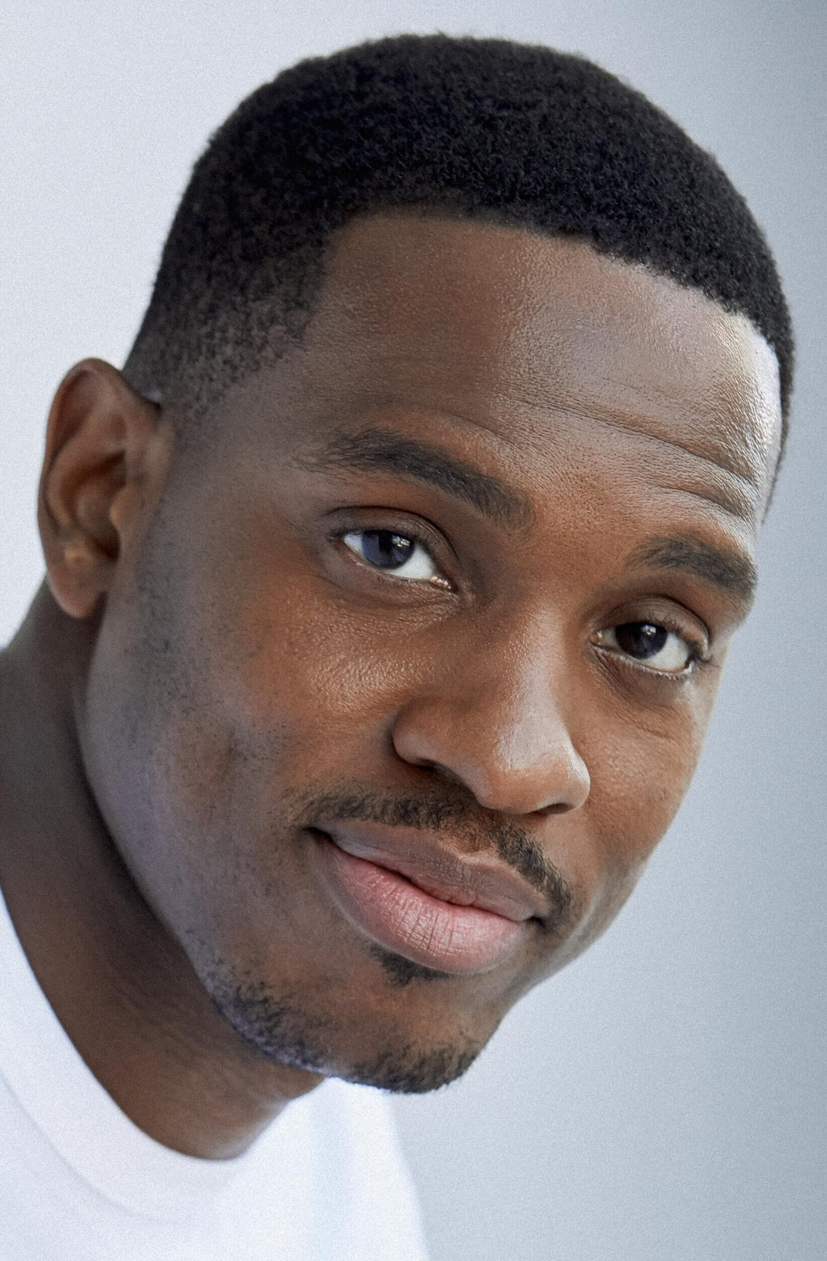 фото Колби Льюис