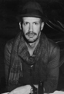 фото Уикс Уолкер