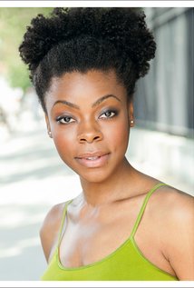 фото Миа Эллис