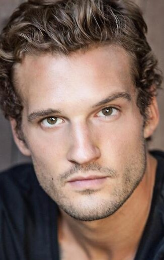 фото Паркер Хёрли