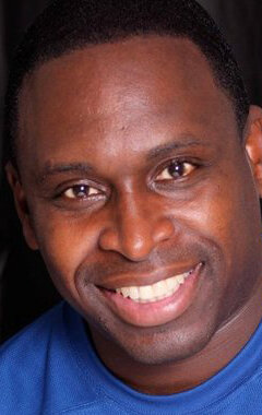 фото Деррик Симмонс