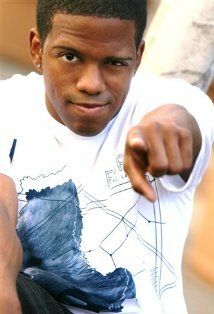 фото Dominick Mozee