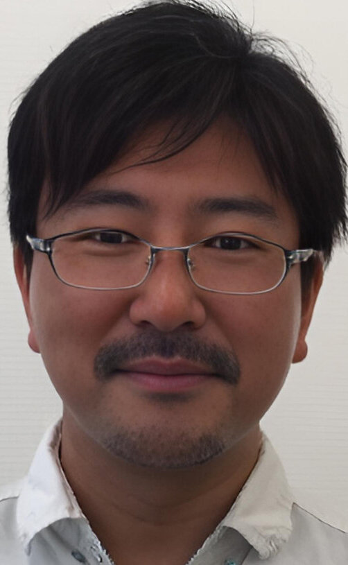 фото Томоюки Овада