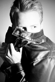 фото Джонни Лав