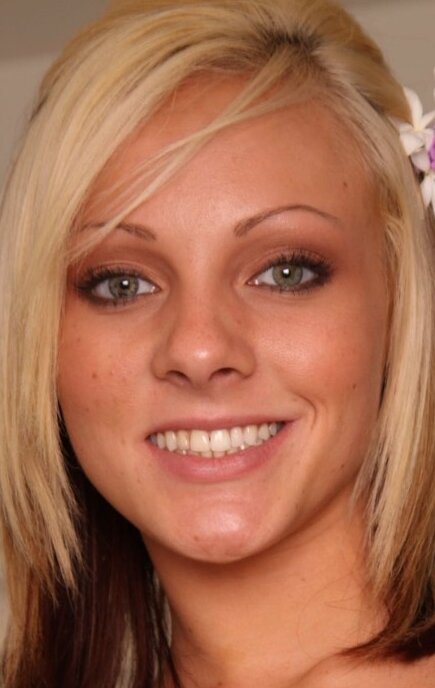 фото Кали Кэйден