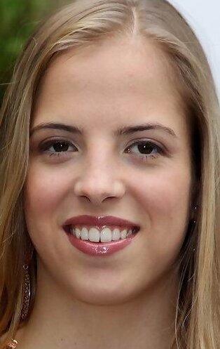 фото Каролина Костнер