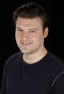 фото Адам МакКорт