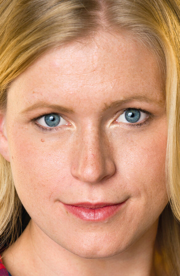 фото Кари Суонсон