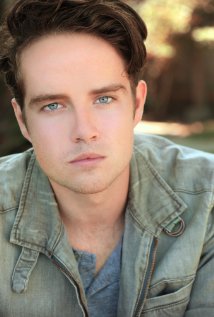 фото Гаррет Этан Уиттингтон