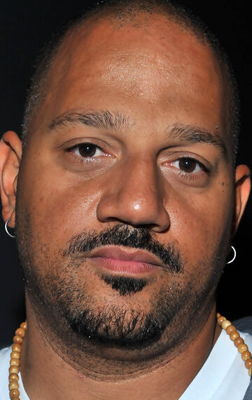 фото Аллен Хьюз