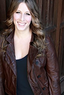 фото Сари Трачт