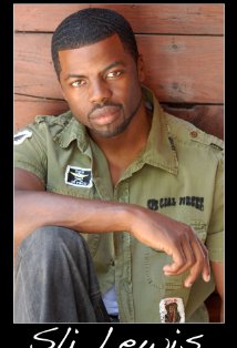 фото Сли Льюис