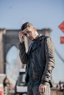 фото Джоэль Исаак