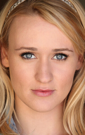 фото Эшли Дьюлени