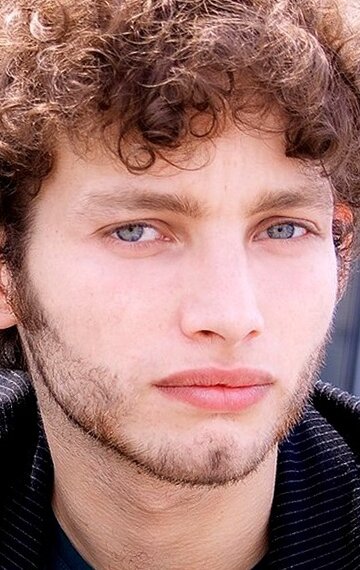 фото Тео Шольби