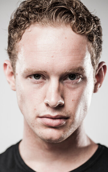 фото Эван Бейтс