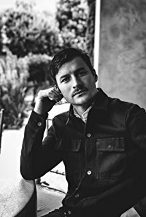 фото Джошуа Тьюрстон