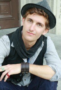 фото Кеннет Майкл Уилкен