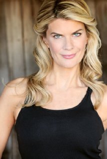 фото Миа Мэтьюз