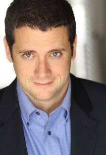 фото Адам С. Кроу