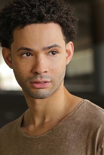 фото Дэйлон Мика Отелло