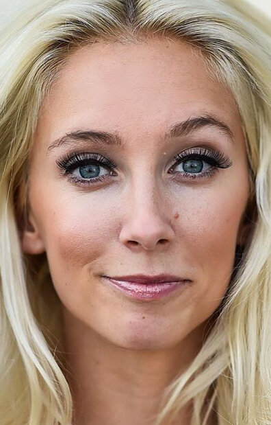 фото Maxine Hupy