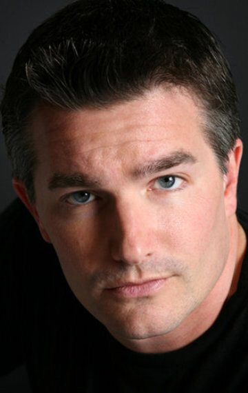 фото Фрэнк Джон Хьюз