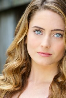 фото Эмми Шокли