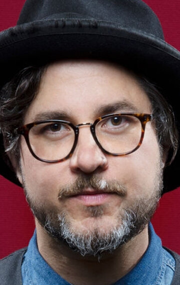 фото Корин Харди