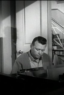 фото Скип Янг