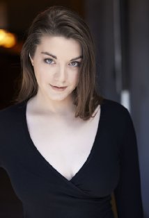 фото Микаела Дэвис