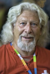 фото Roger Worrod