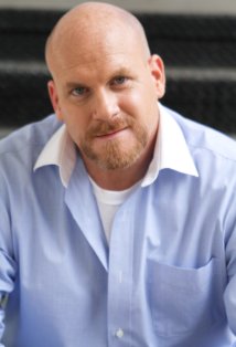 фото Джошуа Робертсон