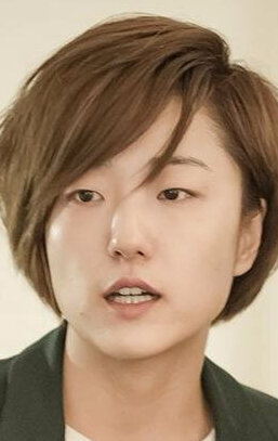 фото Мун Джи-вон