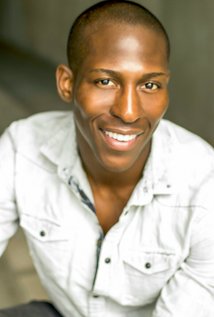 фото Джошуа Удума