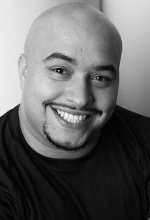 фото Джеймс Касерес