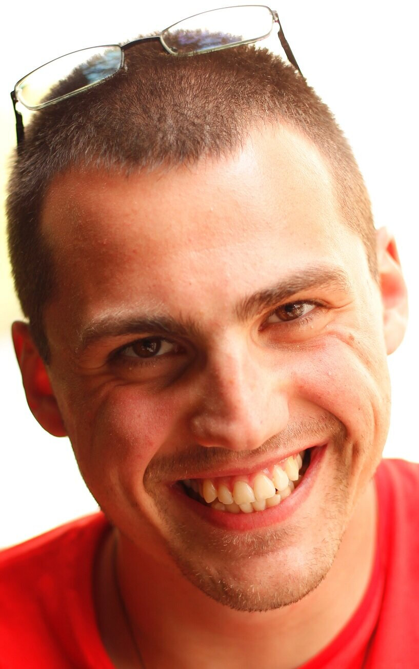 фото Деян Барарев