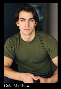 фото Коул Мэтьюз