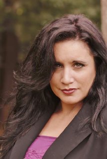 фото Рени Лаури