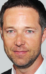 фото Джордж Ньюберн