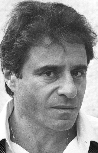 фото Сайрус Элиас