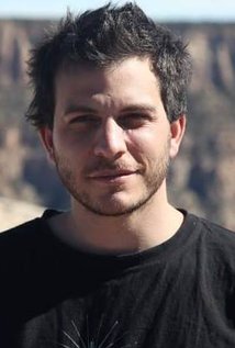 фото Доминик Криши