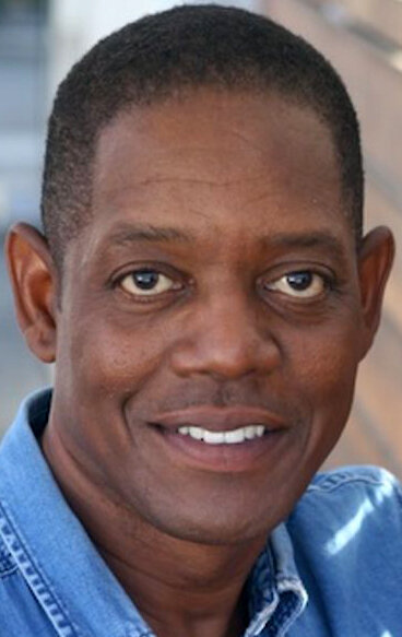 фото Билли Майо