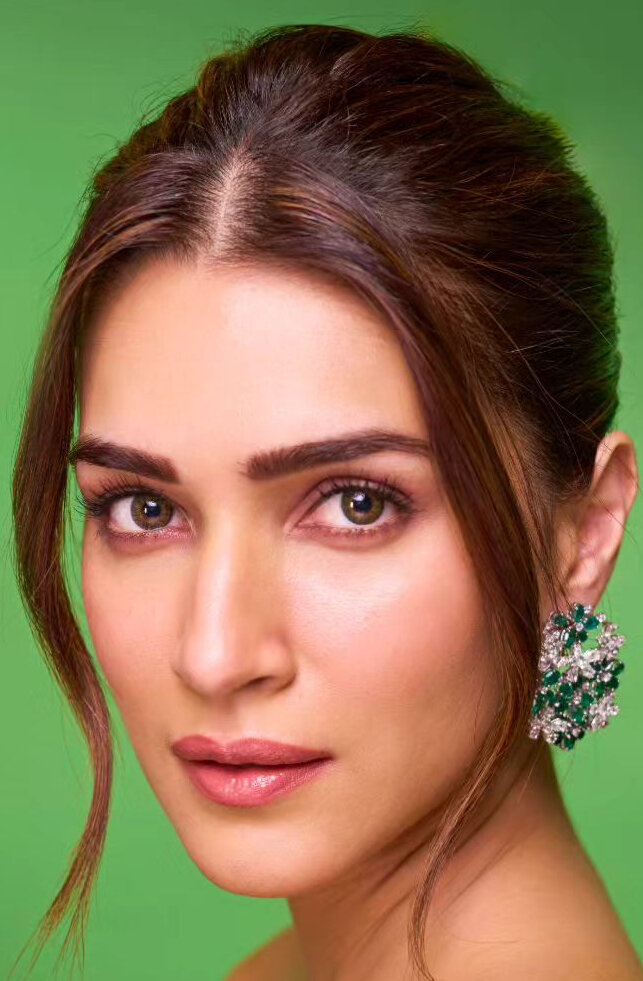 фото Крити Санон