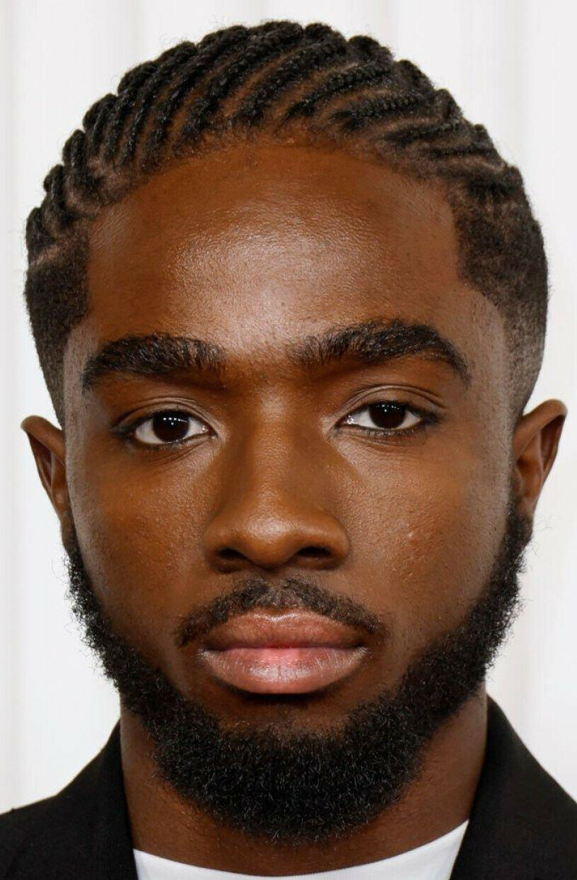 фото Калеб Маклафлин